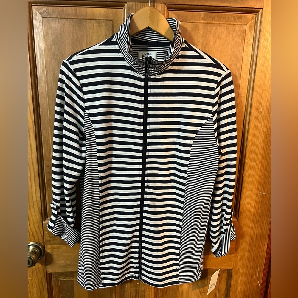 Croft & Barrow, Medium, Navy Blue Stripped Zip Up